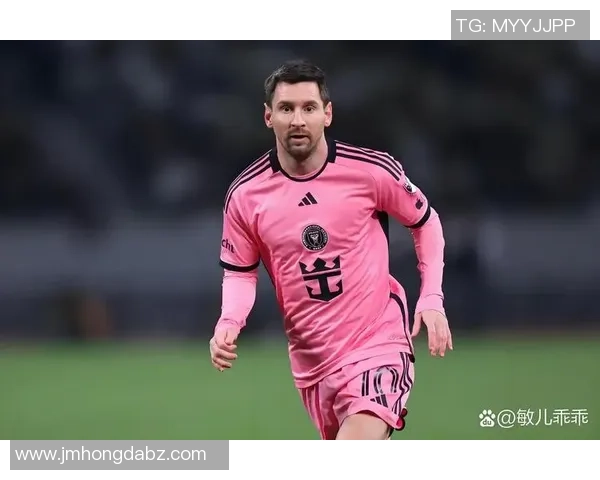 目前足球界最火爆的球星是谁他为何能赢得如此多的关注和喜爱