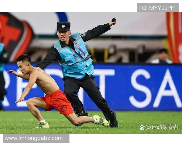 另类足球巨星:突破常规与传统的赛场新面貌 另类足球巨星:突破常规与传统的赛场新面貌